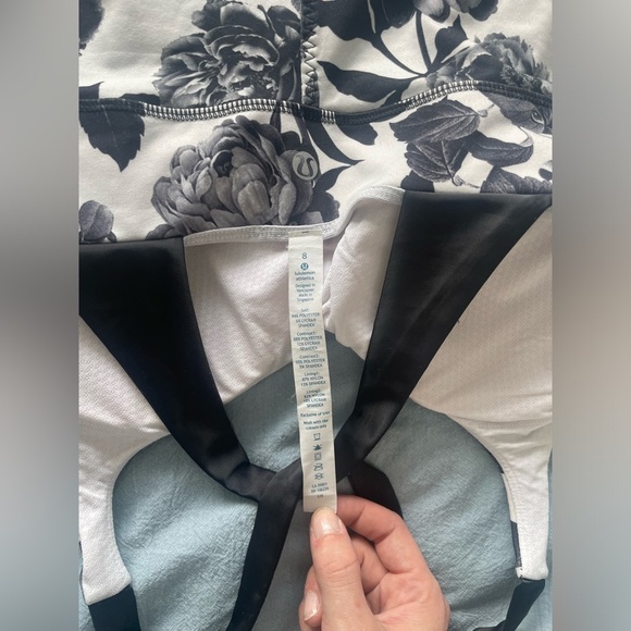 Black and White Flower Lululemon Tank - Picture 5 of 8